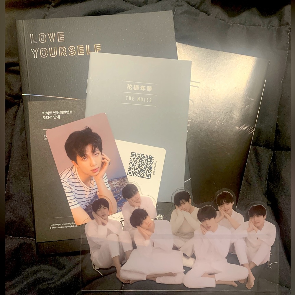 K POP BTS Love Yourself: TEAR Album Set with Photocards and poster